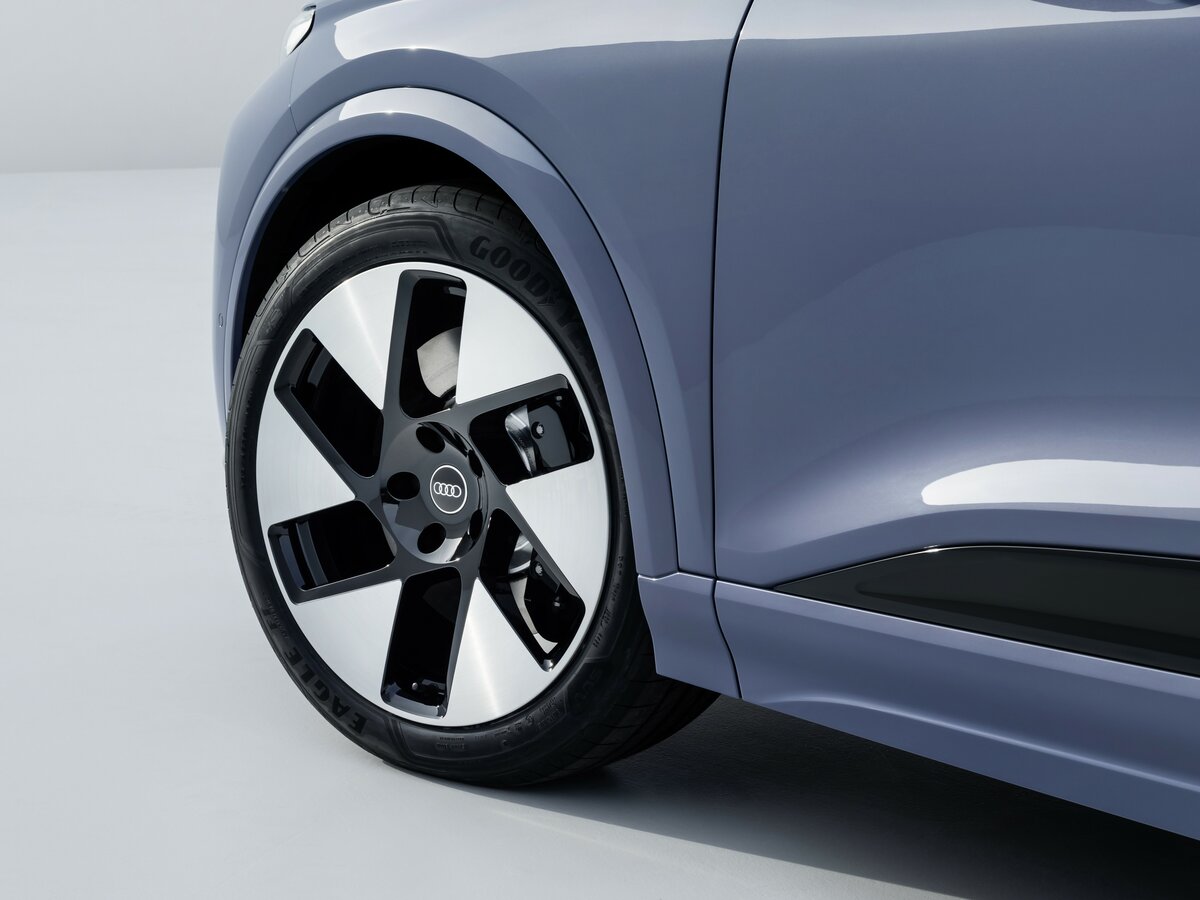 Audi Q6 e-tron 2024 – н.в. Внедорожник 5 дв. L