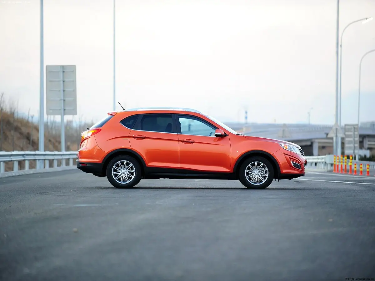 GAC Trumpchi GS5 I Внедорожник 5 дв. — сүрөт 2