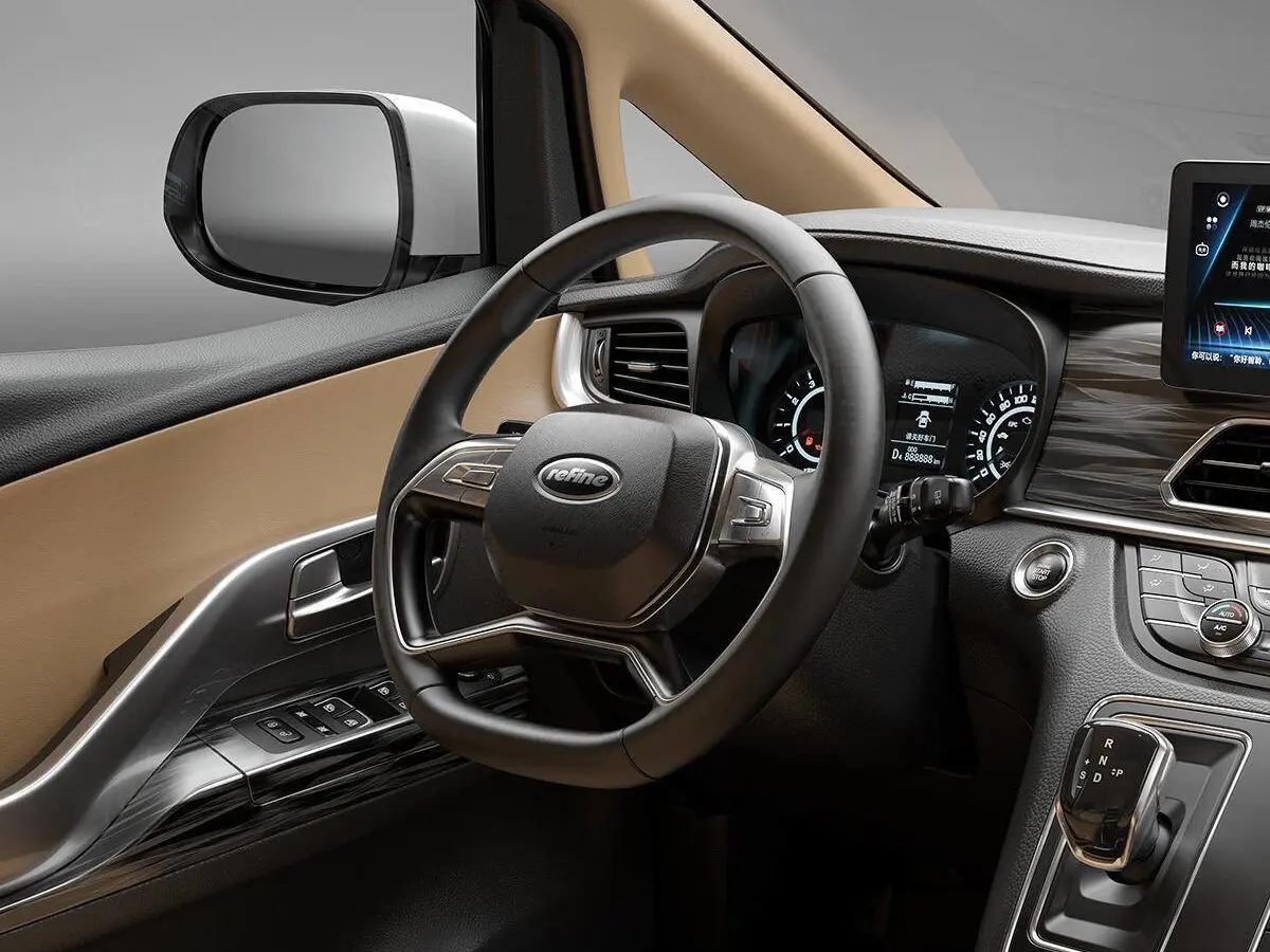 JAC Refine L6 Max 2020 – н.в. Минивэн — photo 3