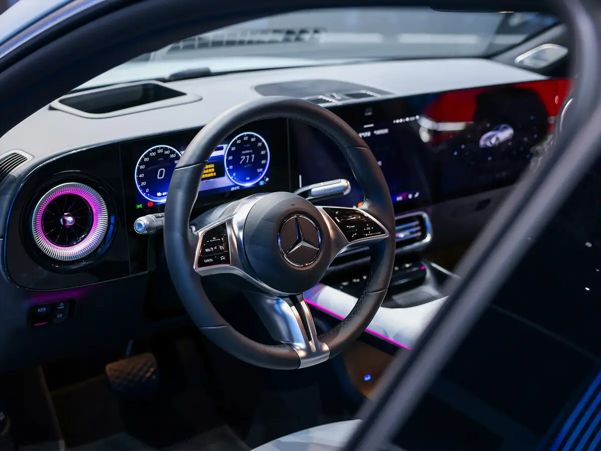 Mercedes-Benz CLA III (C174, X174) Седан L — сүрөт 5
