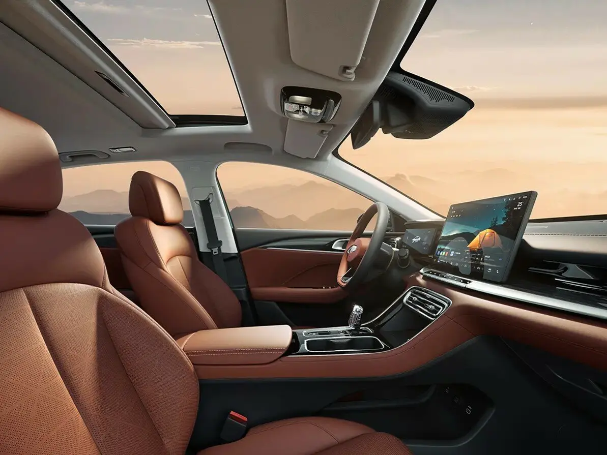 Geely Emgrand III Седан — photo 4