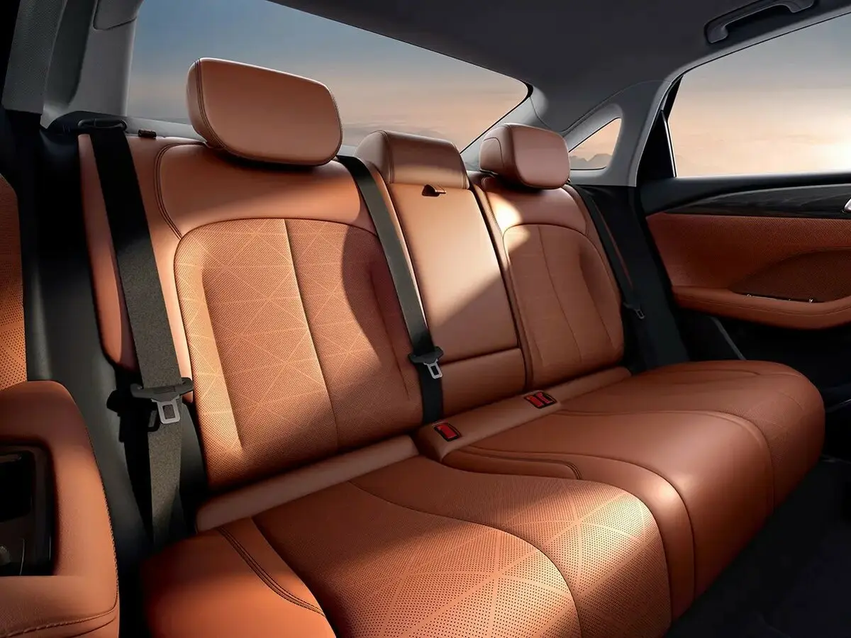 Geely Emgrand III Седан — photo 5