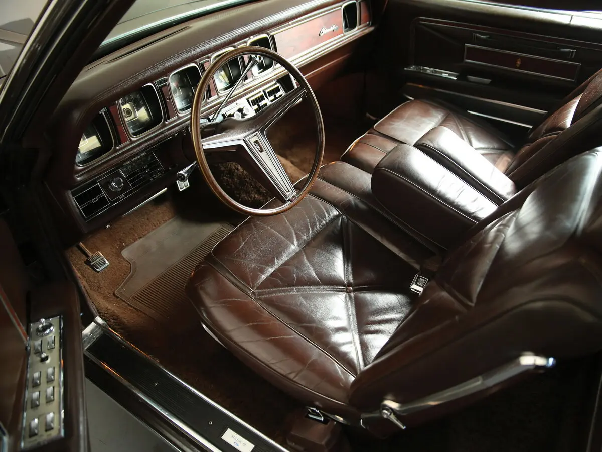 Lincoln Continental Mark III Купе — сүрөт 6