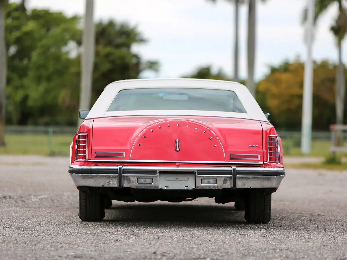 Lincoln Continental Mark V Купе — photo 4