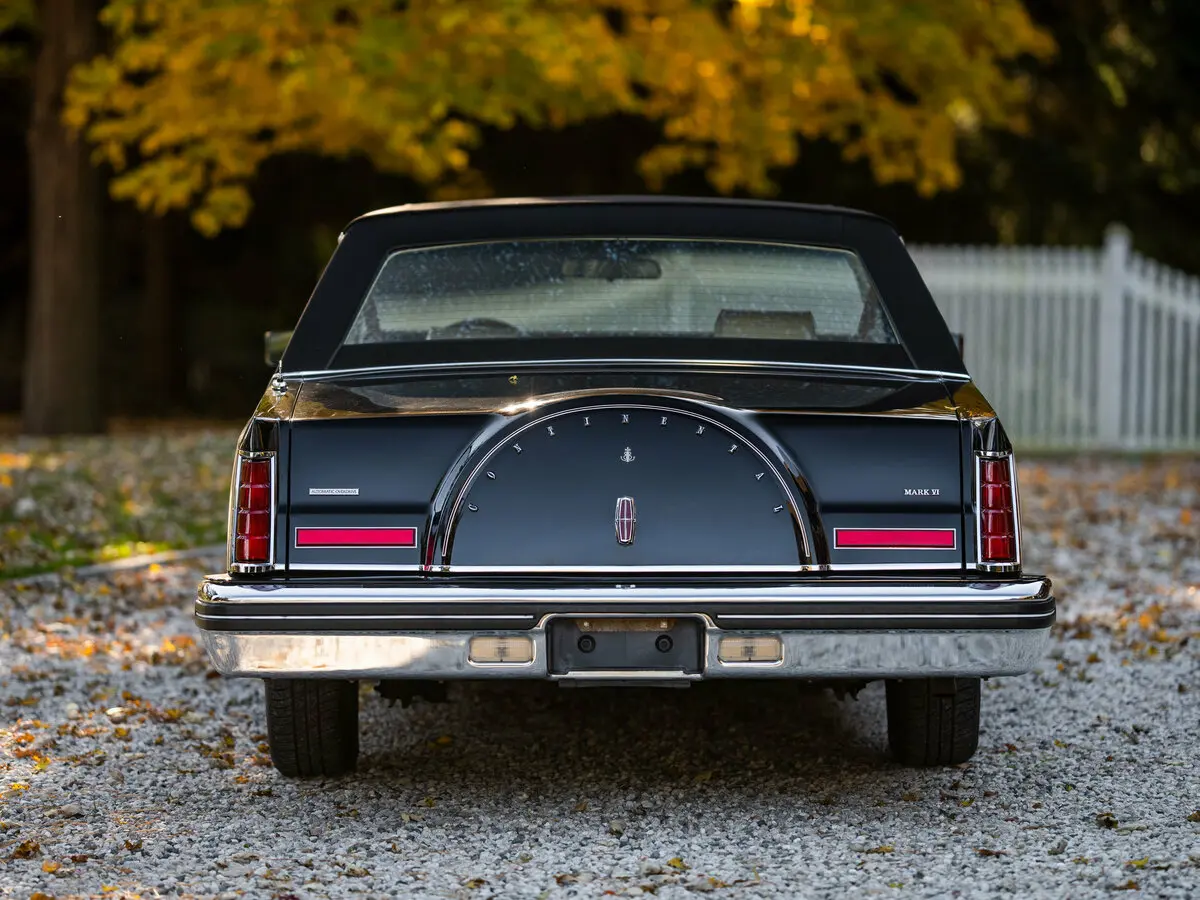 Lincoln Continental Mark VI Купе — сүрөт 3