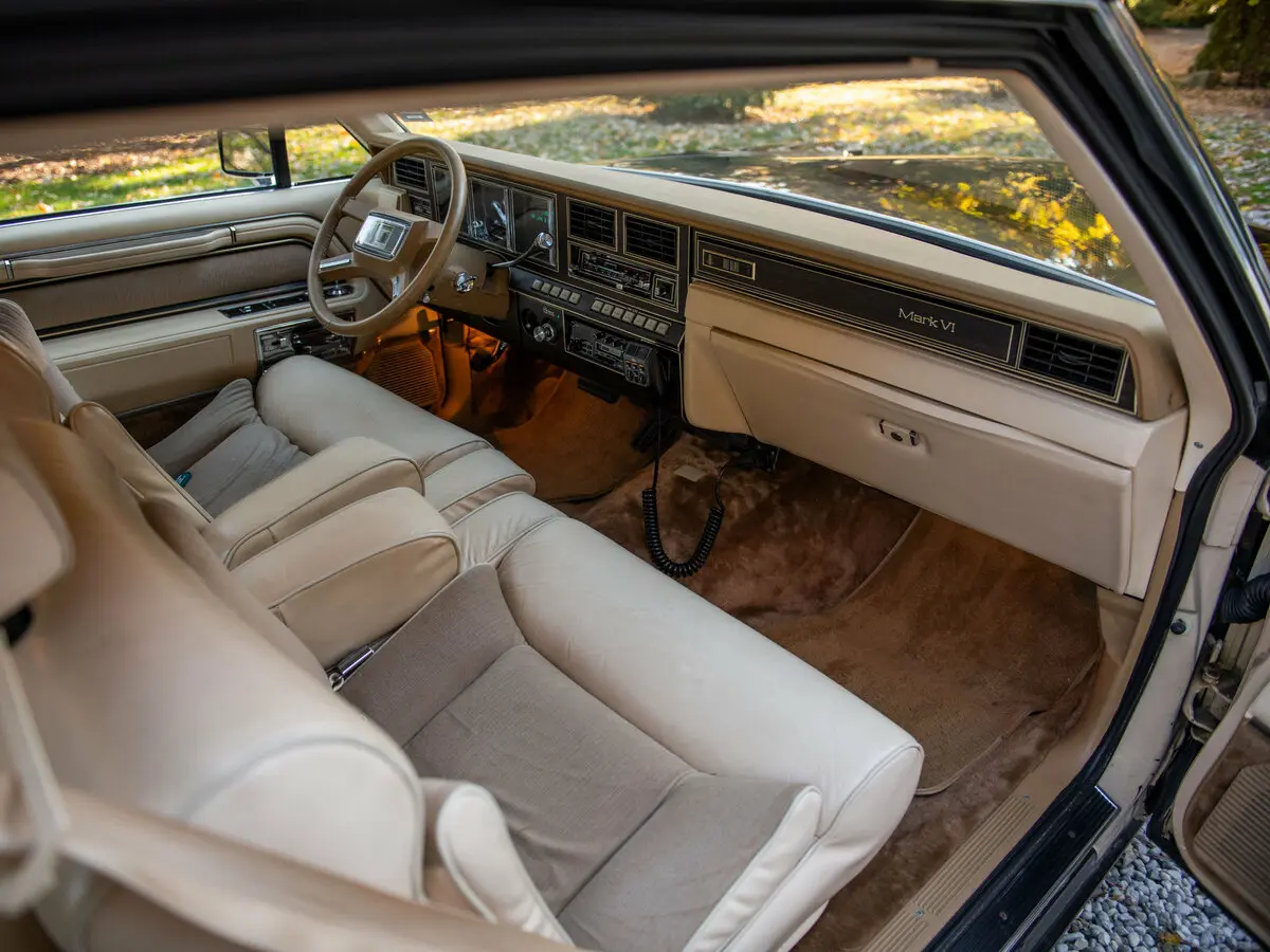 Lincoln Continental Mark VI Купе — сүрөт 5