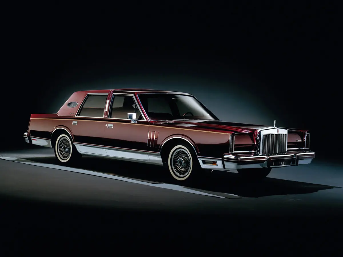 Lincoln Continental Mark VI Седан