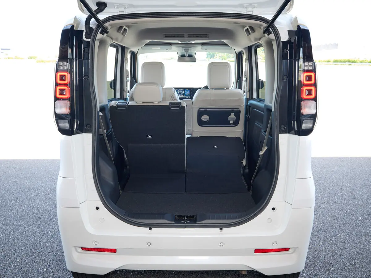 Nissan Roox III Минивэн — сүрөт 14