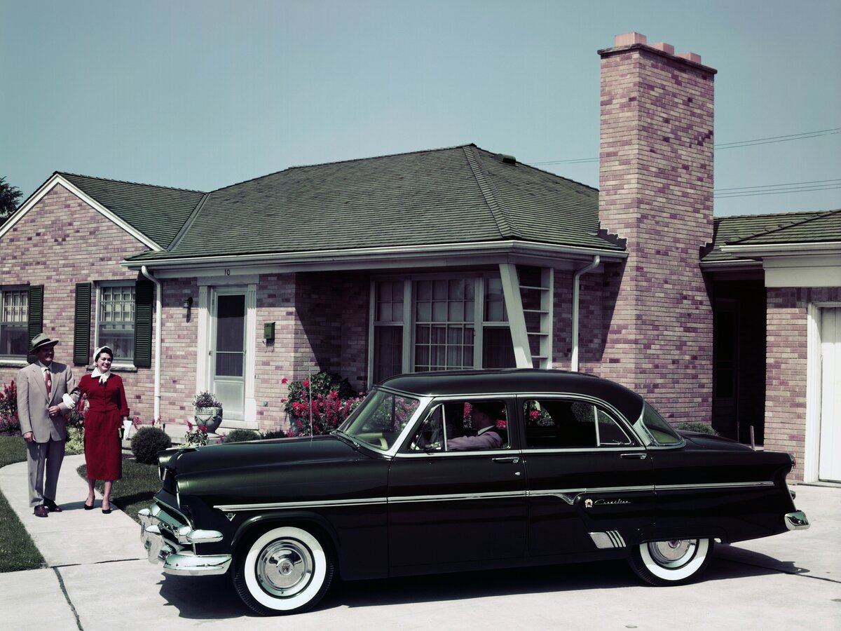 Ford Crestline 1952 – 1955 Седан Fordor — фото 3