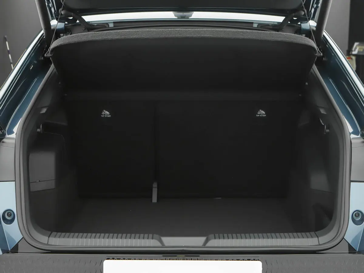 Volkswagen ID.Unyx 07 2025 – н.в. Седан — photo 11