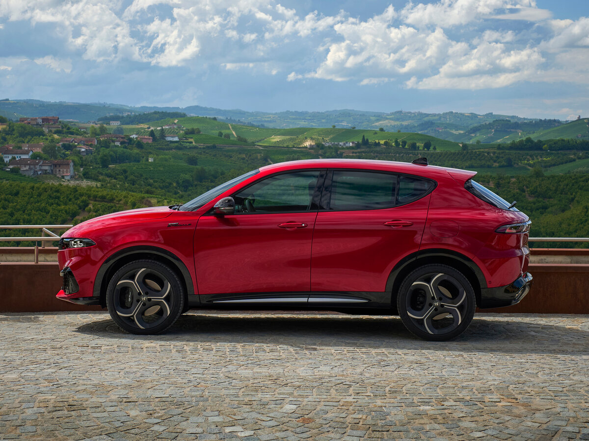 Alfa Romeo Tonale I Рестайлинг Внедорожник 5 дв. — фото 3