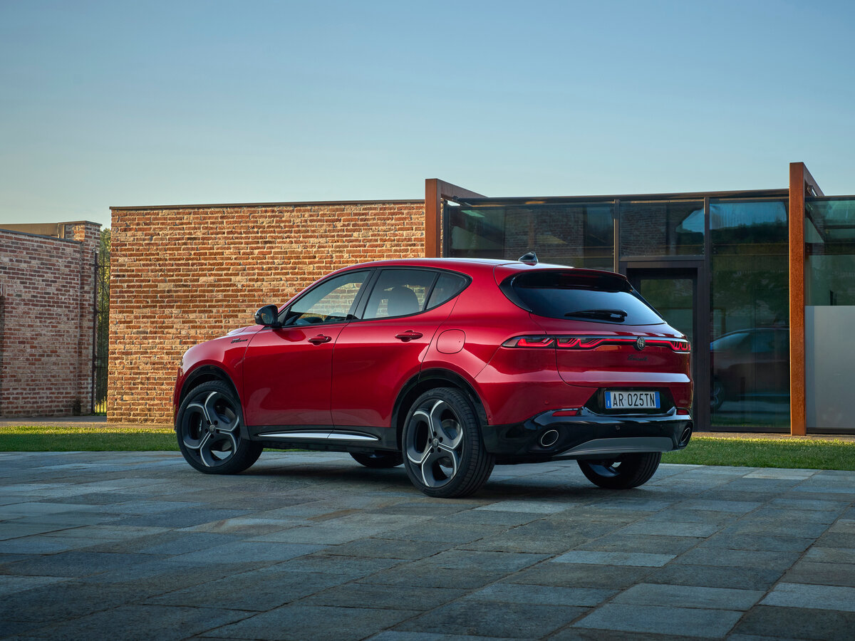 Alfa Romeo Tonale I Рестайлинг Внедорожник 5 дв.
