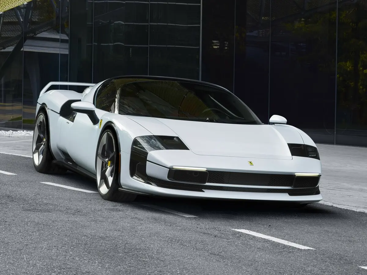 Ferrari SC40 2025 – 2025 Купе — сүрөт 3