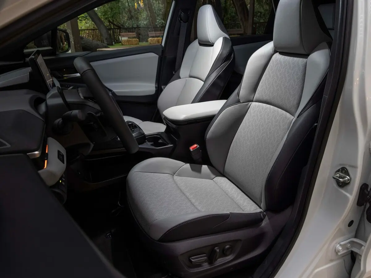 Subaru Solterra I Рестайлинг Внедорожник 5 дв. — сүрөт 7