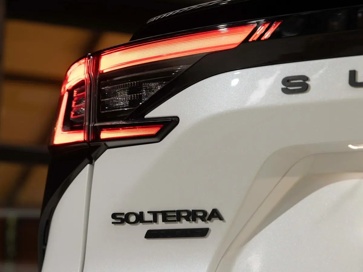 Subaru Solterra I Рестайлинг Внедорожник 5 дв. — сүрөт 12