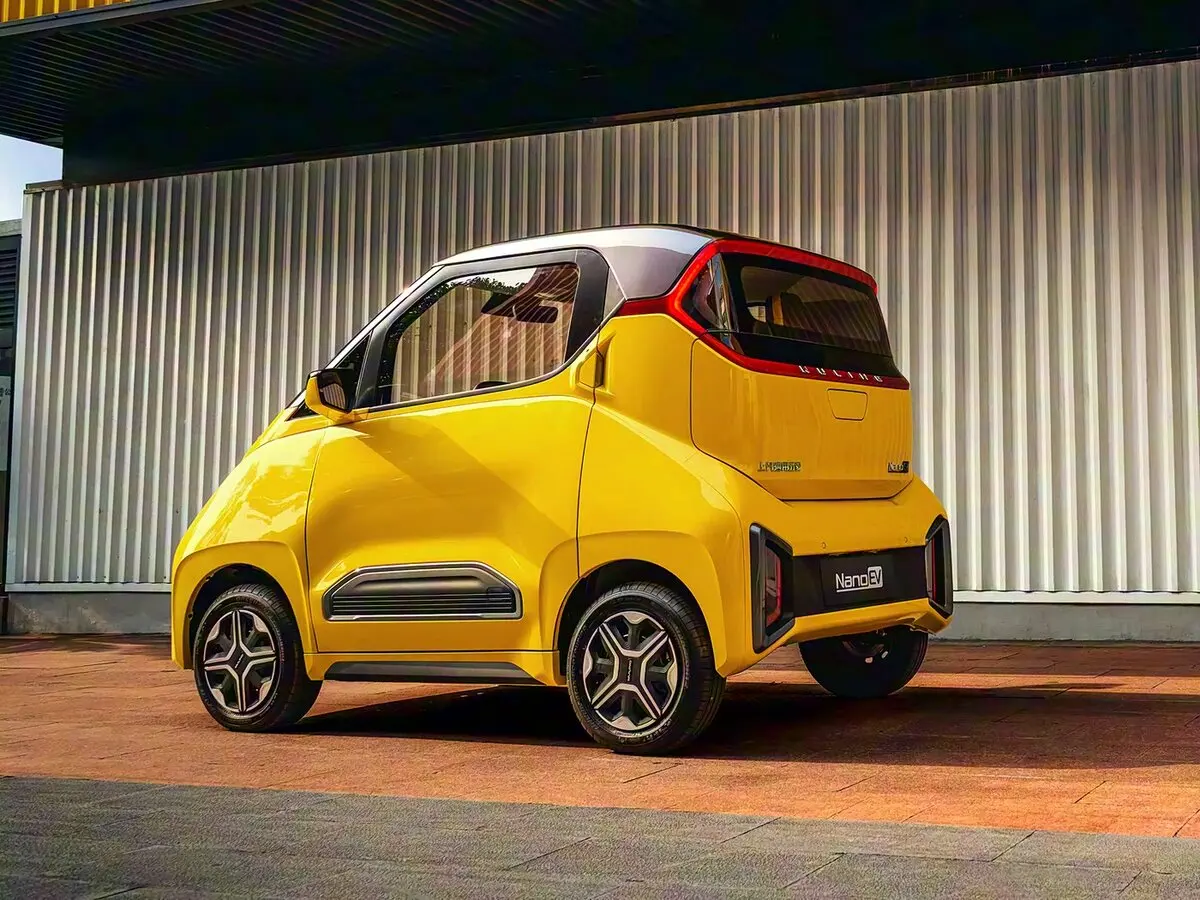 Wuling Nano EV 2021 – 2025 Хэтчбек 3 дв. — фото 2
