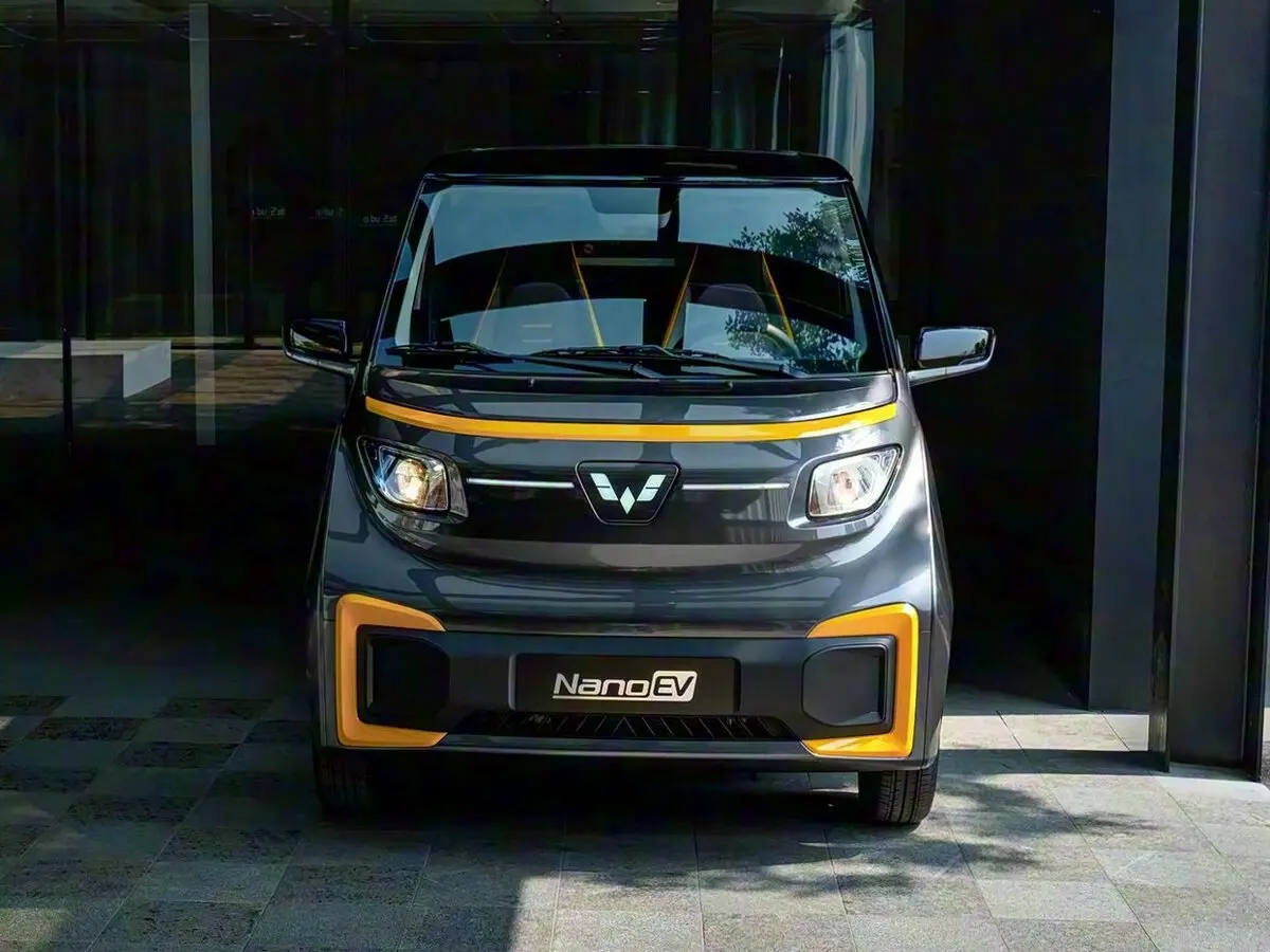 Wuling Nano EV 2021 – 2025 Хэтчбек 3 дв. — фото 3
