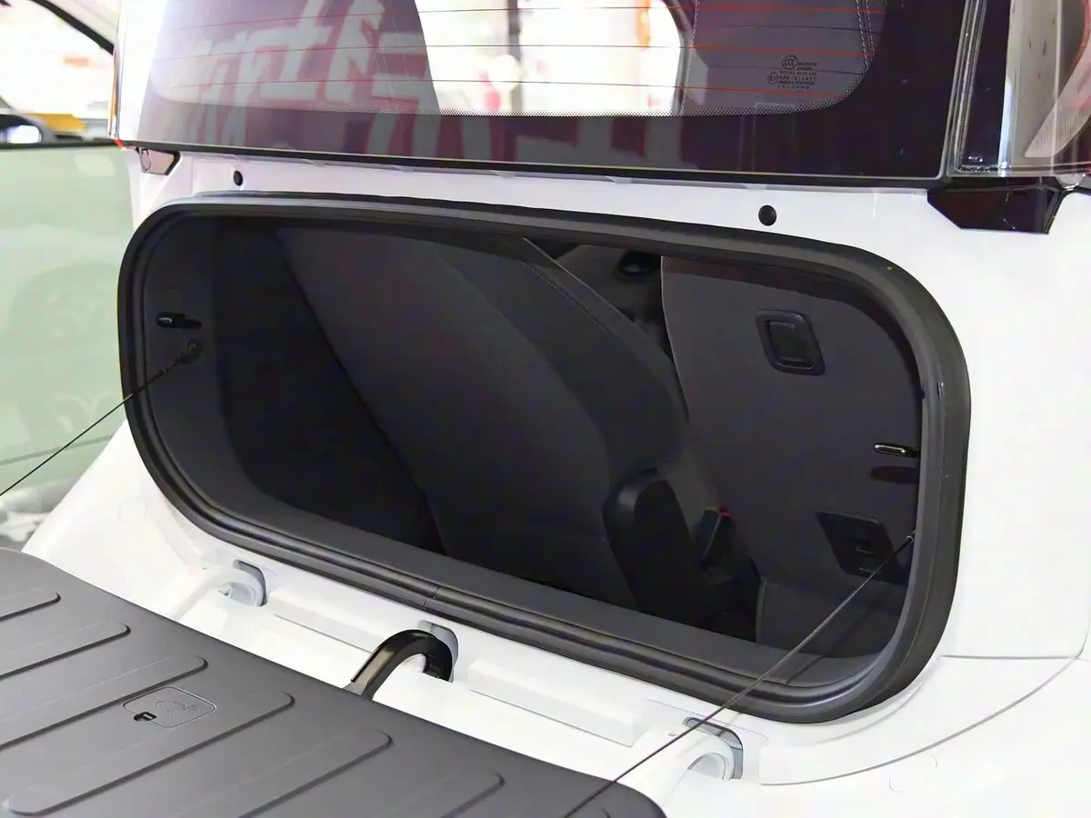 Wuling Nano EV 2021 – 2025 Хэтчбек 3 дв. — фото 10