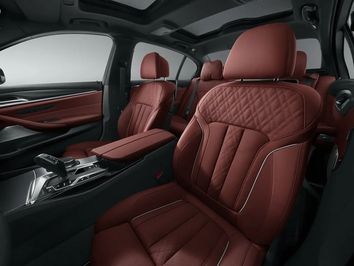 BMW 5 серии VII (G30/G31/G38) Рестайлинг Седан Long — фото 18