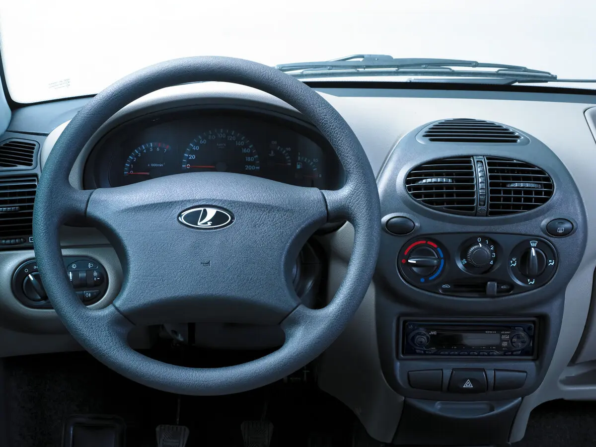 Lada (ВАЗ) Kalina I Хэтчбек 5 дв. — 照片 6