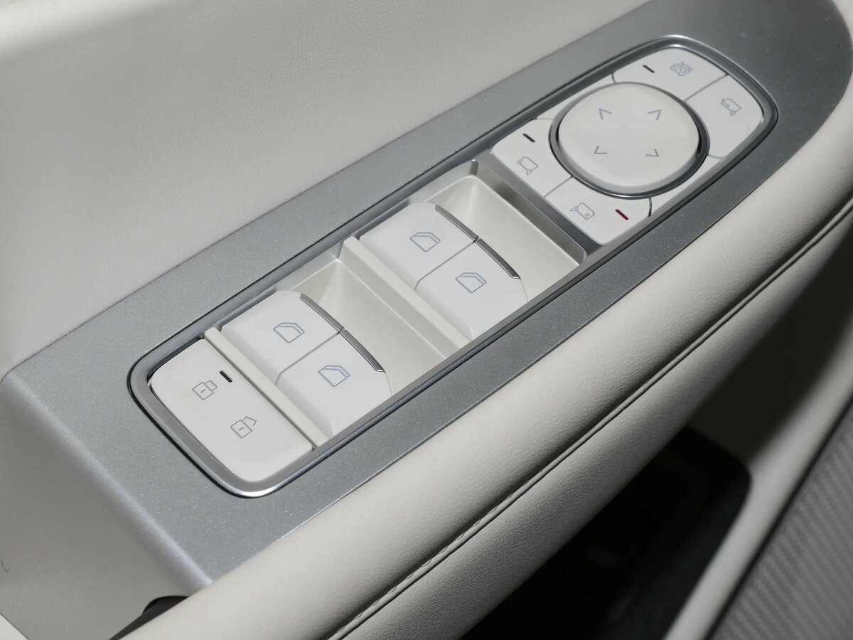Arcfox Alpha T6 2025 – н.в. Внедорожник 5 дв.