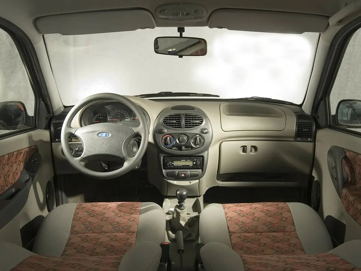 Lada (ВАЗ) Kalina I Универсал 5 дв. — сүрөт 6