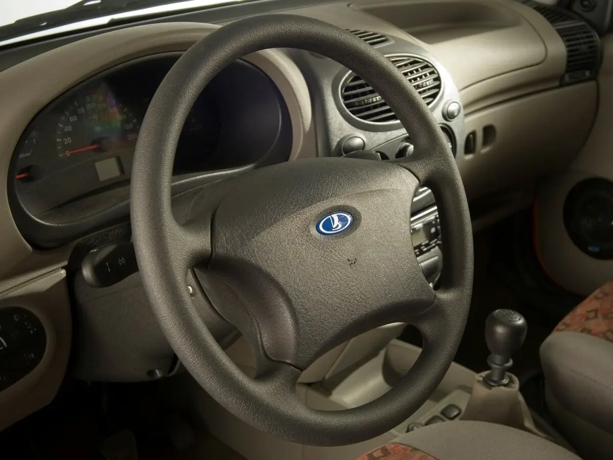 Lada (ВАЗ) Kalina I Универсал 5 дв. — сүрөт 10