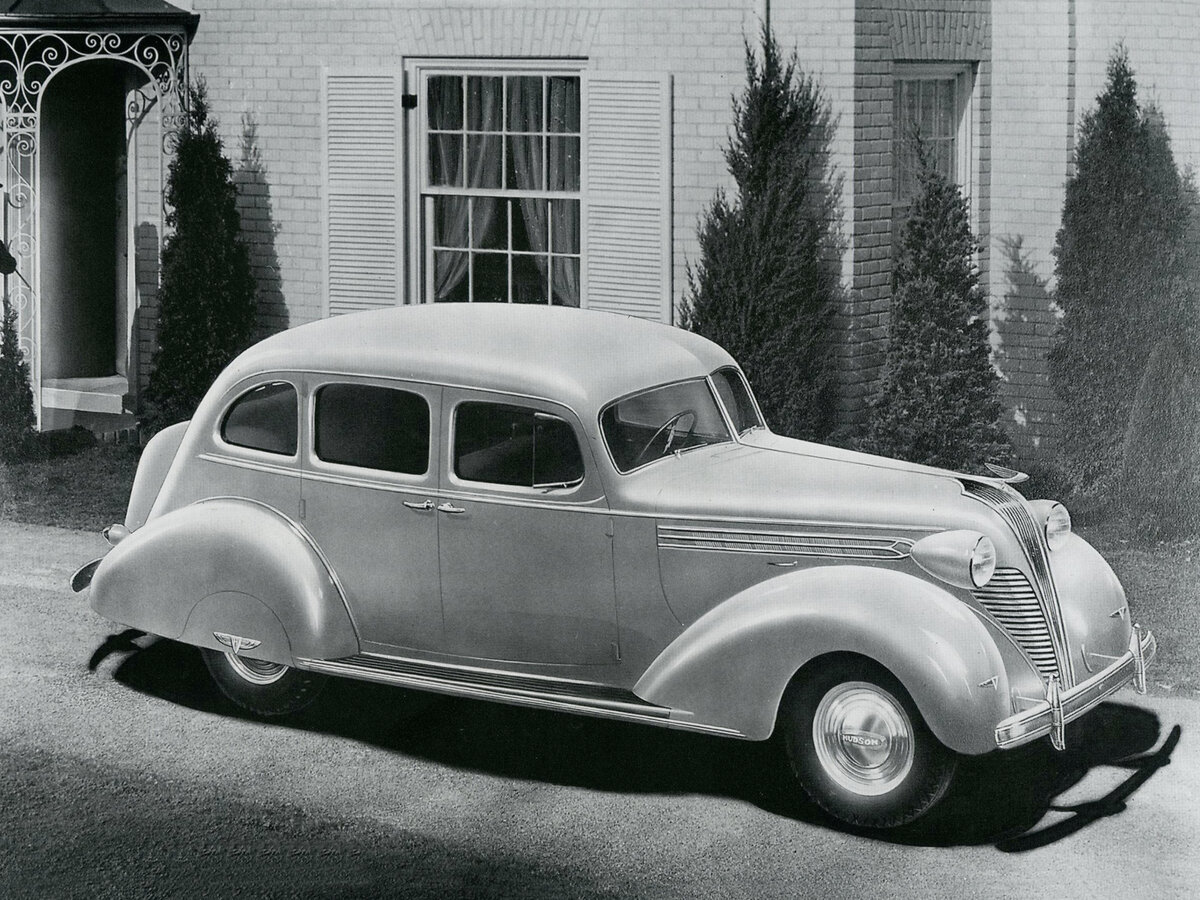 Hudson Custom Eight 1937 – 1939 Седан — фото 3