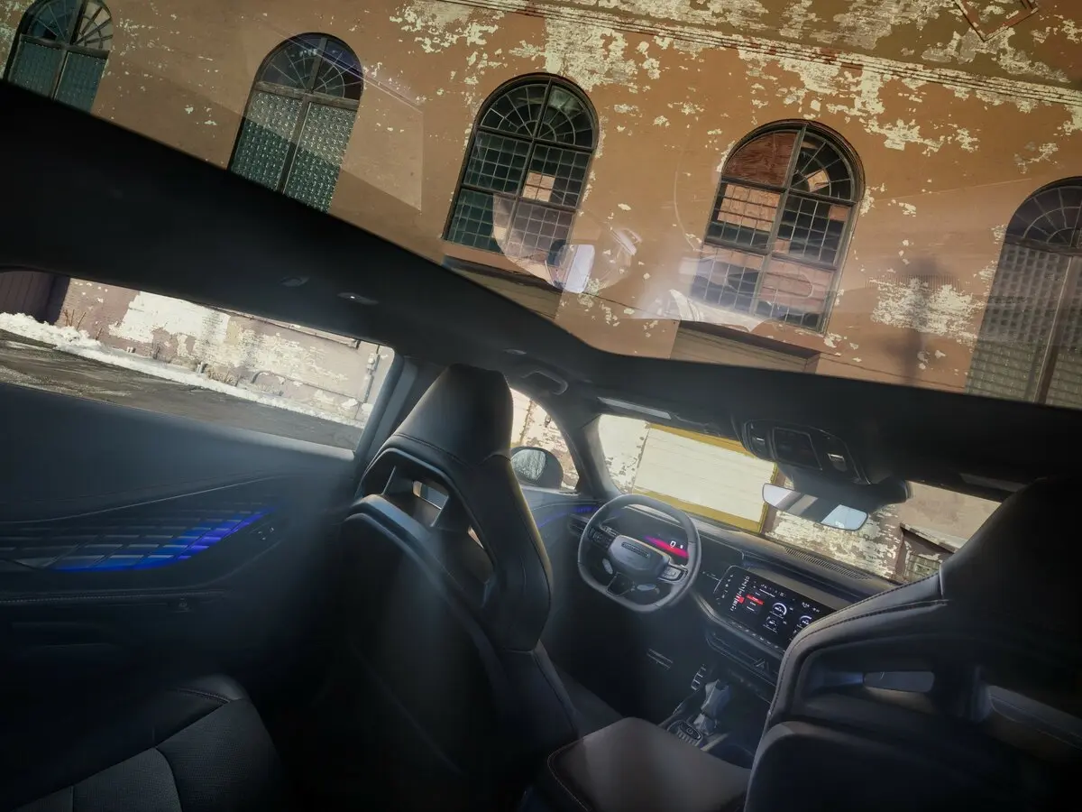 Dodge Charger VIII Лифтбек — photo 4