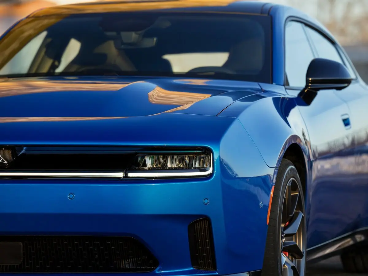 Dodge Charger VIII Лифтбек — photo 9