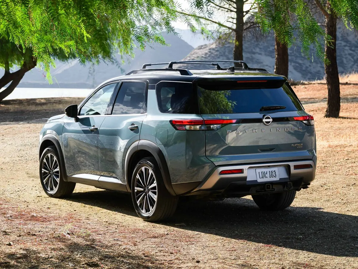 Nissan Pathfinder V Рестайлинг Внедорожник 5 дв. — фото 5