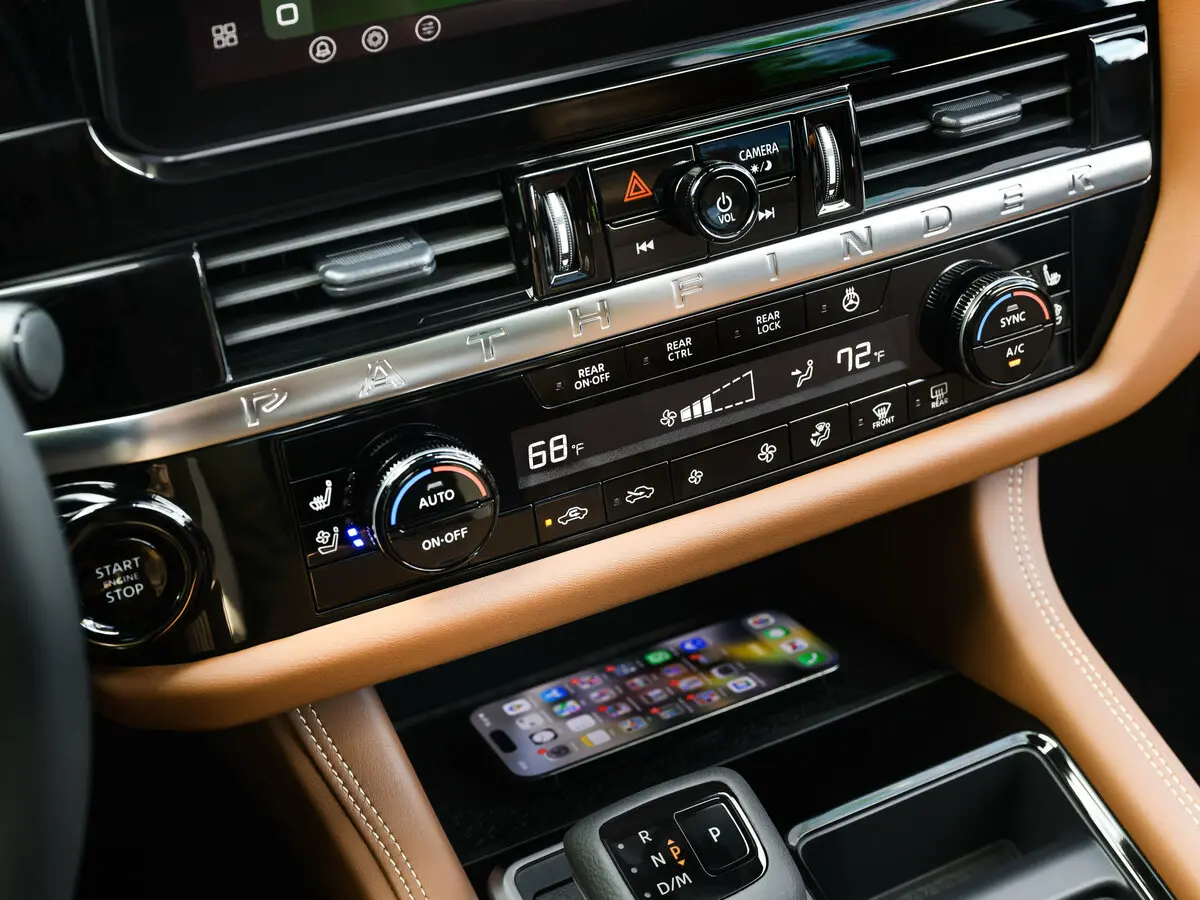 Nissan Pathfinder V Рестайлинг Внедорожник 5 дв. — фото 15