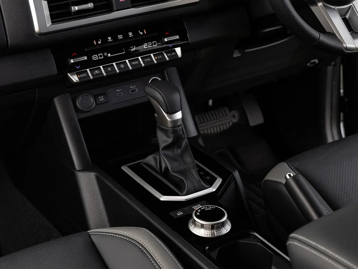 Nissan Navara (Frontier) V (D27) Пикап Двойная кабина — photo 13