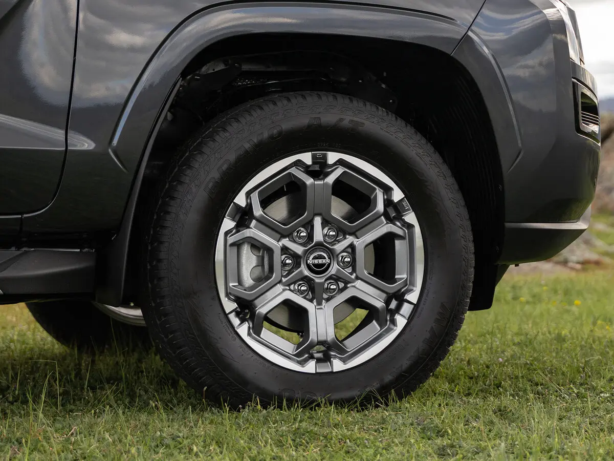 Nissan Navara (Frontier) V (D27) Пикап Двойная кабина — photo 18