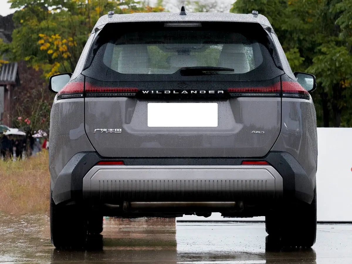 Toyota Wildlander II Внедорожник 5 дв. — фото 4