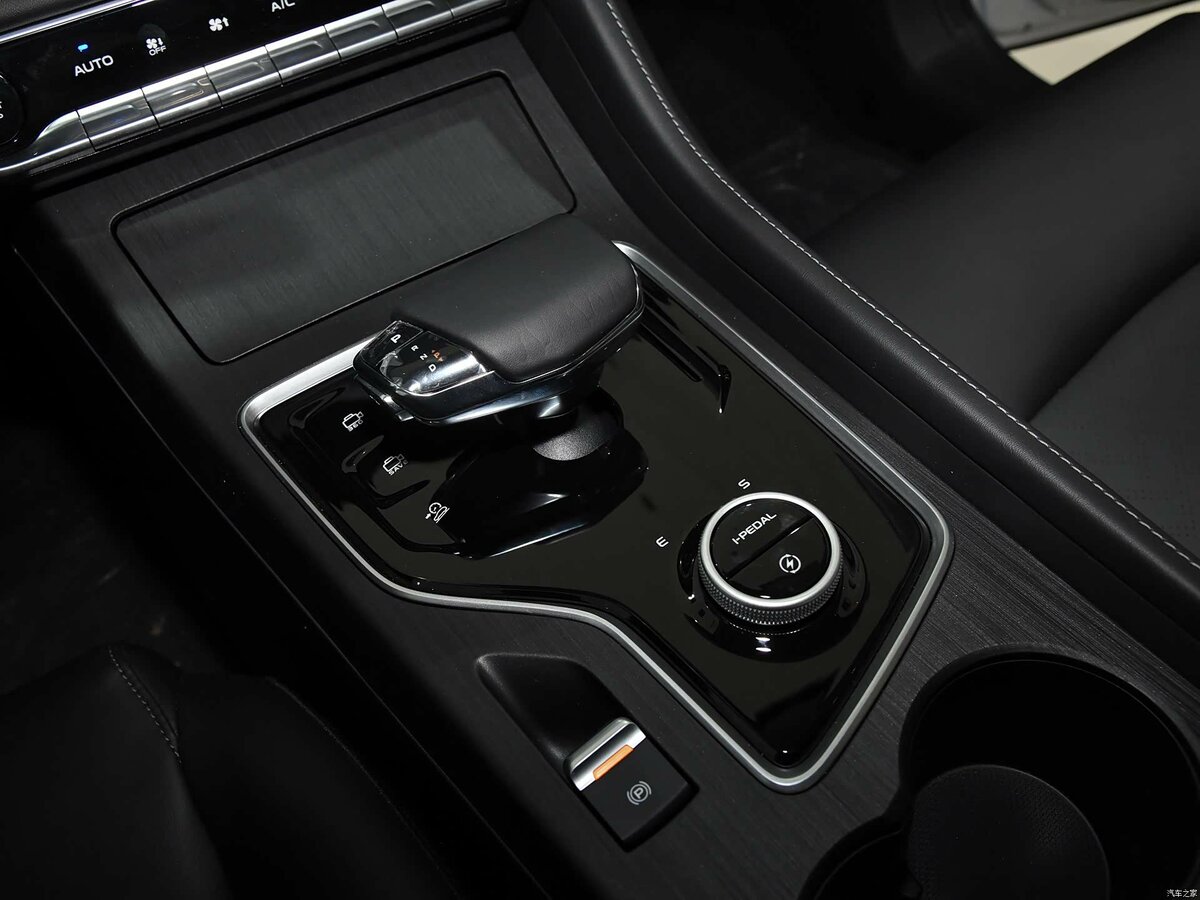Changan CS55 2017 – 2023 Внедорожник 5 дв. E-Rock