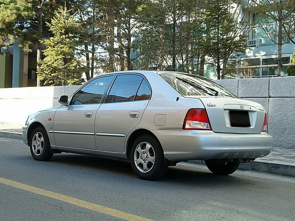 Hyundai Verna I Лифтбек — сүрөт 2