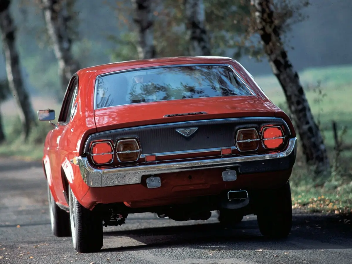 Mazda RX-4 1972 – 1978 Купе-хардтоп — сүрөт 4