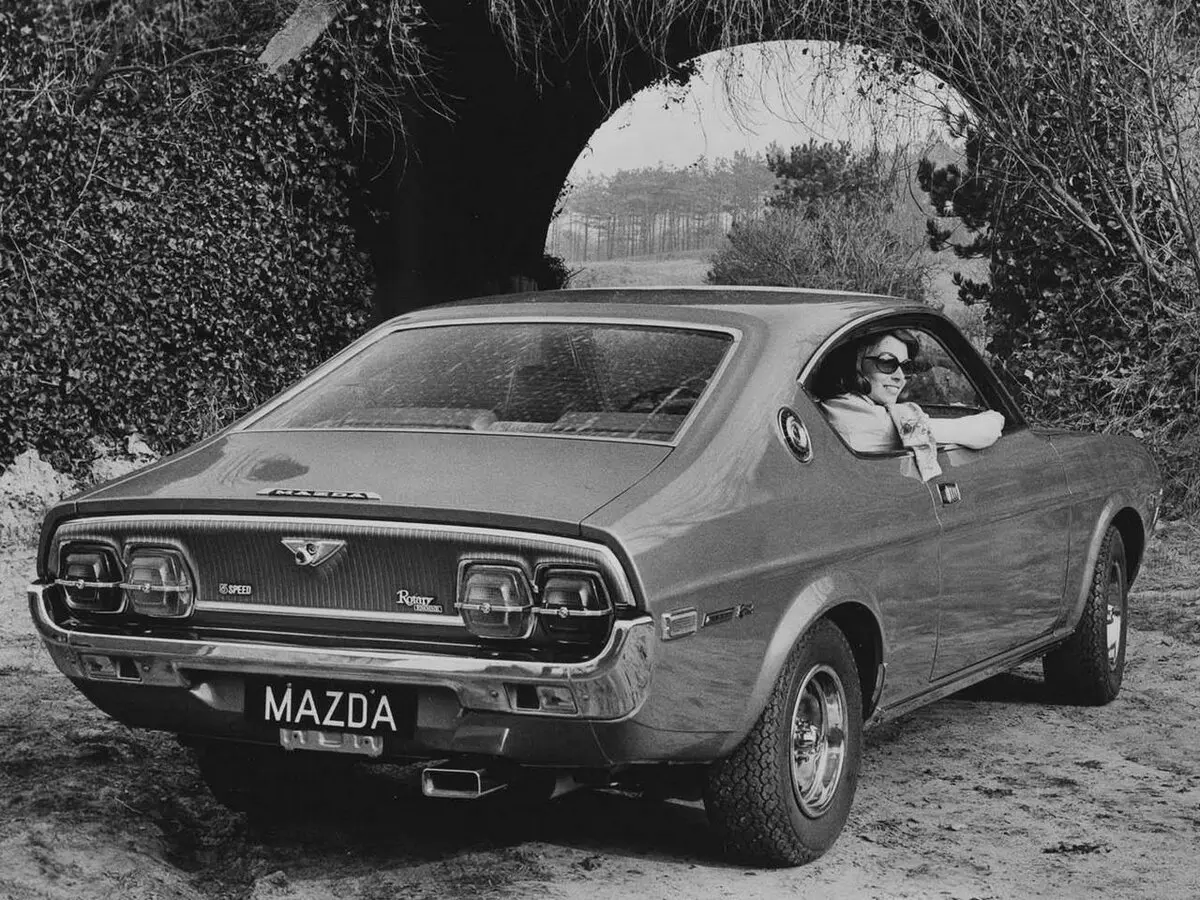 Mazda RX-4 1972 – 1978 Купе-хардтоп — сүрөт 5