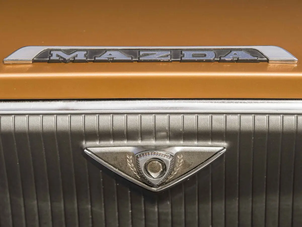 Mazda RX-4 1972 – 1978 Купе-хардтоп — сүрөт 15