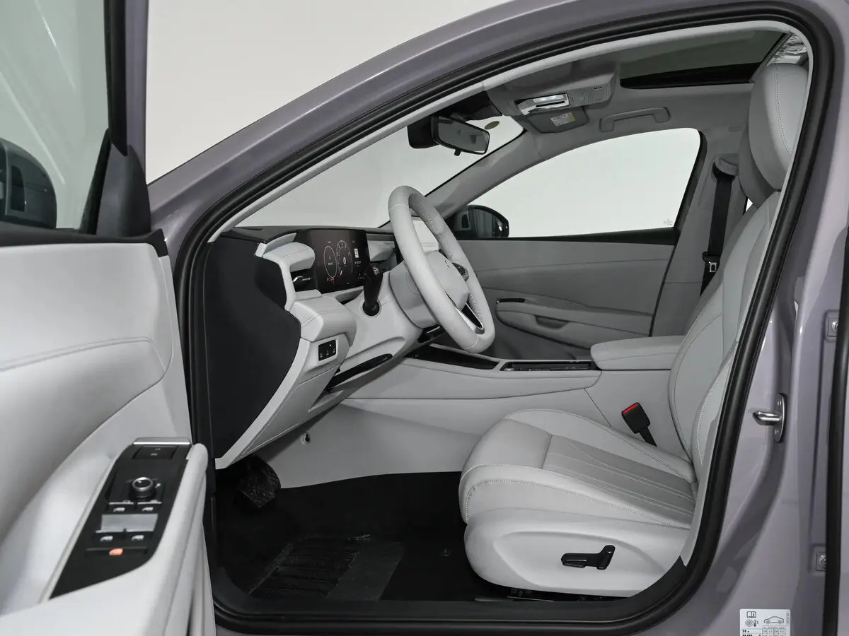 Volkswagen Lavida IV Седан Pro — сүрөт 7