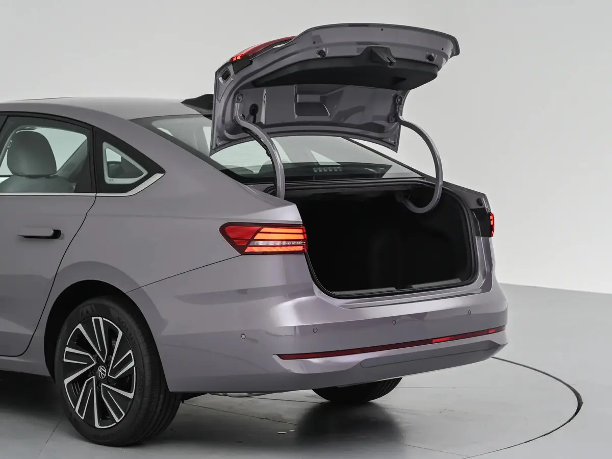 Volkswagen Lavida IV Седан Pro — сүрөт 11