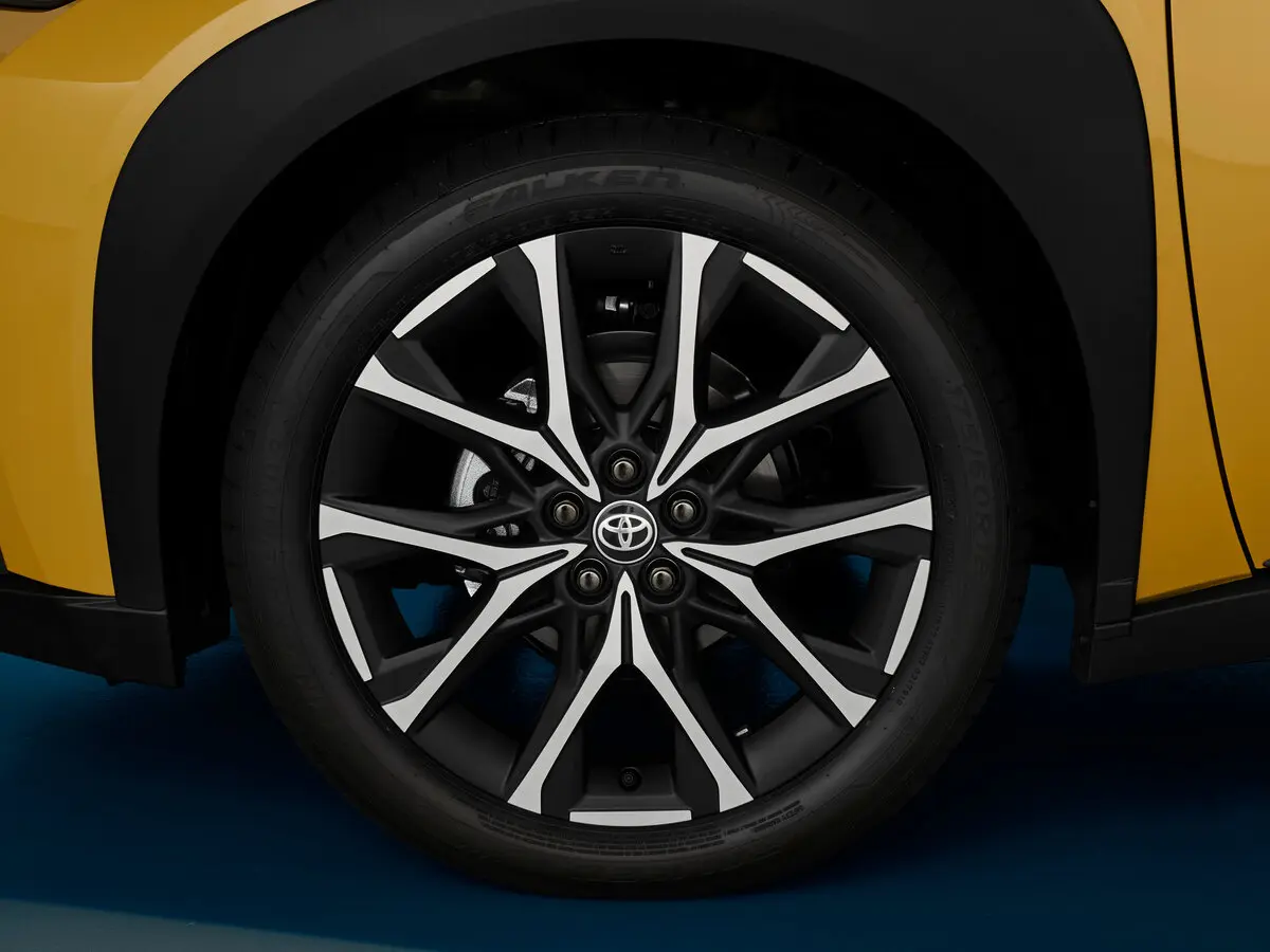 Toyota Aygo X I Рестайлинг Хэтчбек 5 дв. GR — фото 8