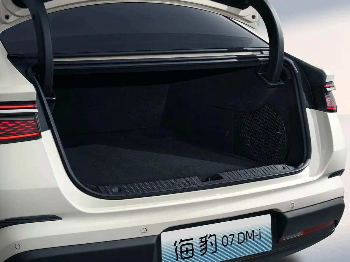 BYD Seal 07 I Рестайлинг Седан — 照片 9