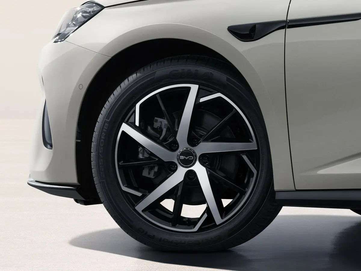 BYD Seal 07 I Рестайлинг Седан — 照片 14