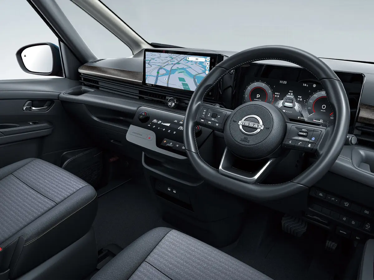 Nissan Serena VI (C28) Рестайлинг Минивэн — фото 3