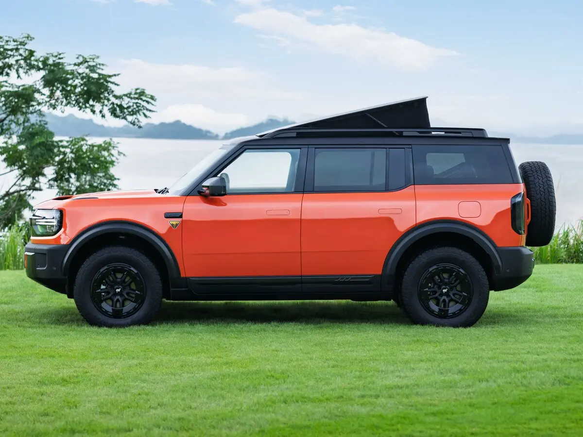 Ford Bronco Basecamp 2025 – н.в. Внедорожник 5 дв. — сүрөт 2