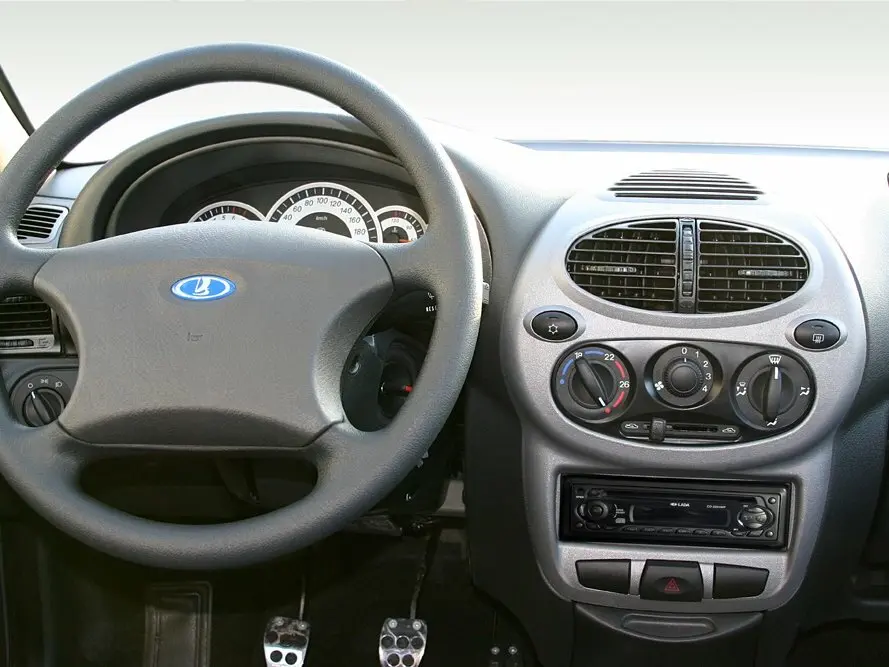 Lada (ВАЗ) Kalina I Хэтчбек 5 дв. Sport — сүрөт 6