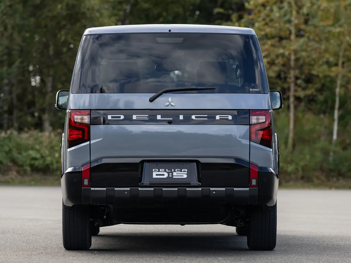Mitsubishi Delica D:5 I Рестайлинг 2 Минивэн — сүрөт 4