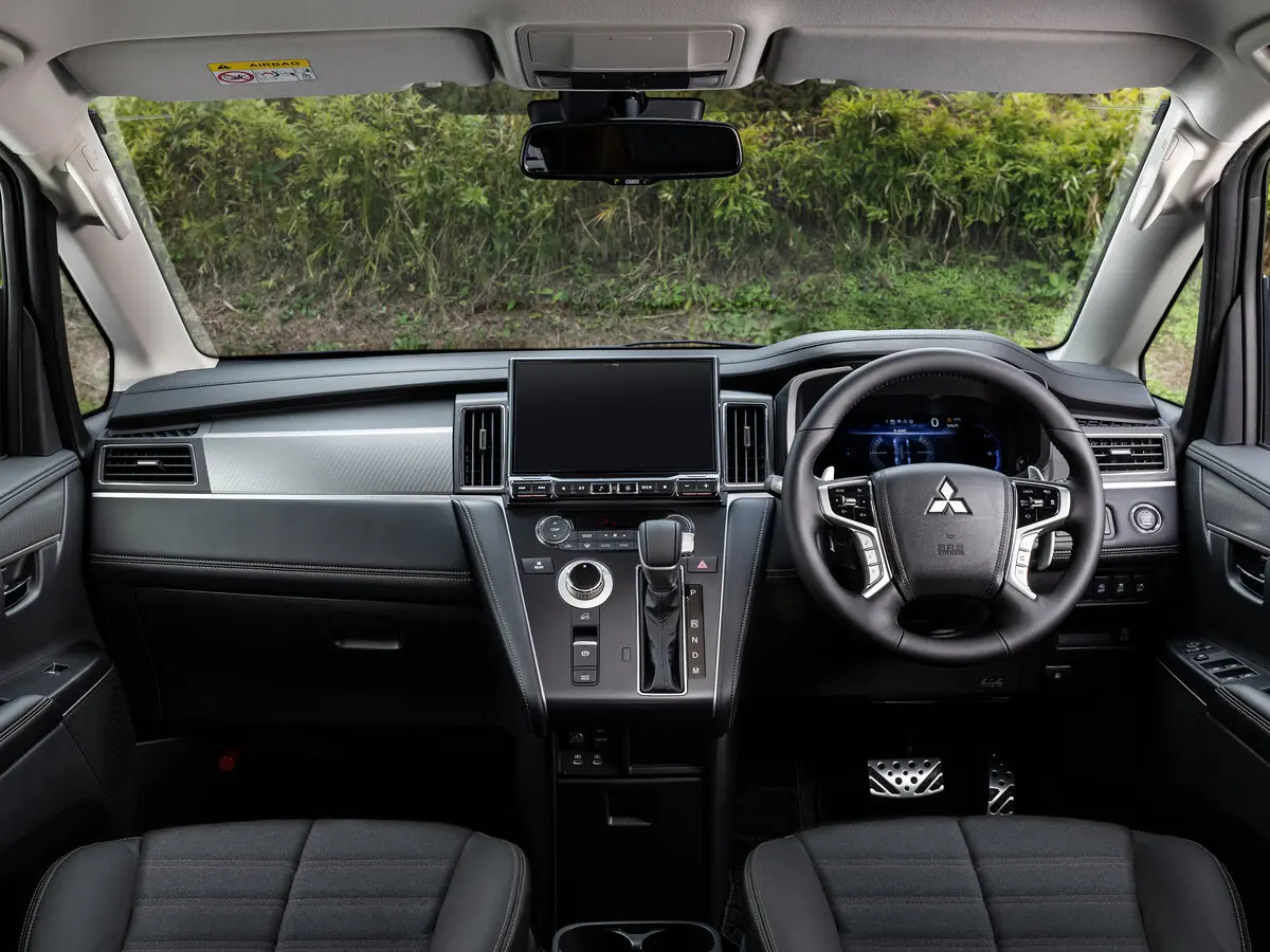 Mitsubishi Delica D:5 I Рестайлинг 2 Минивэн — сүрөт 6